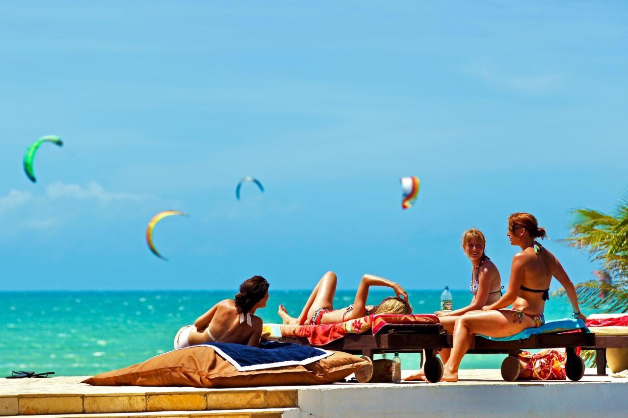 Windtown Beach Hotel クムブコ エクステリア 写真